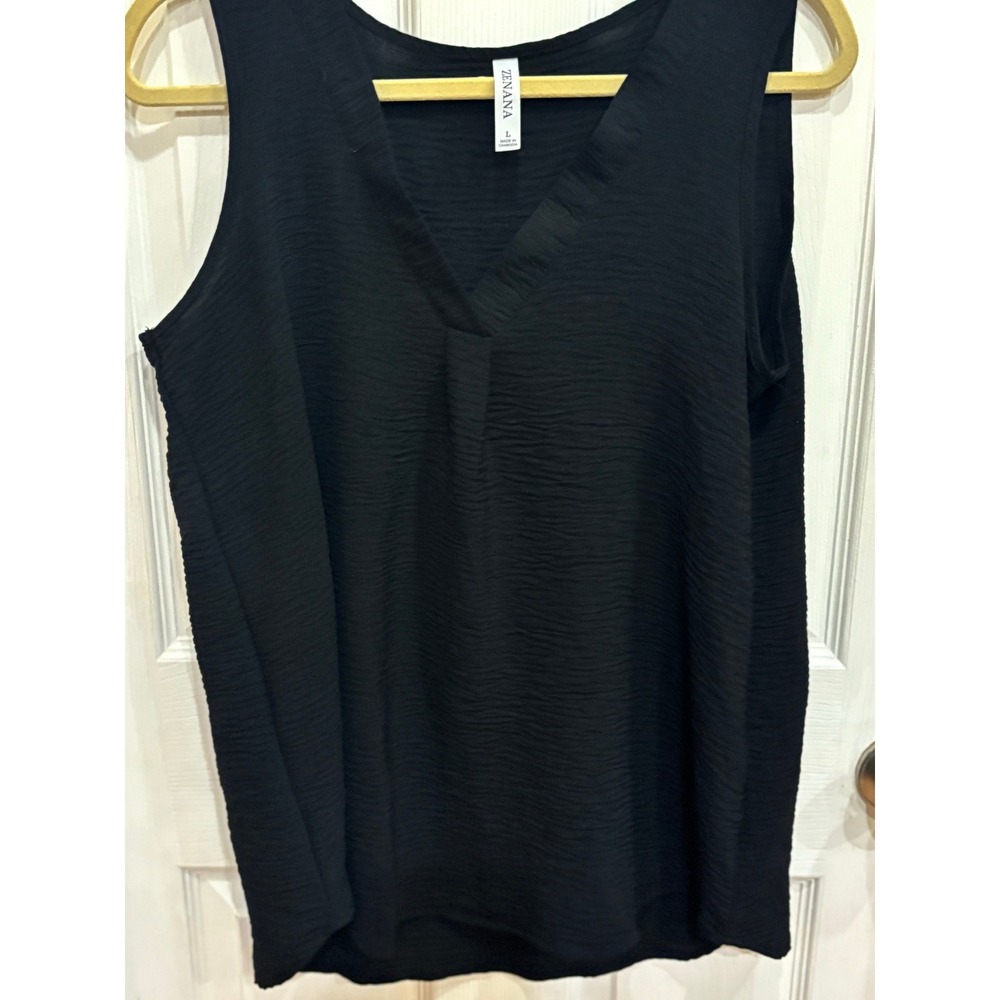 Zenana Womens Black Sleeveless V-Neck Textured Blouse Top Size Large